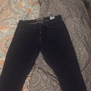 Levi's size 32 skinny shaping jeans